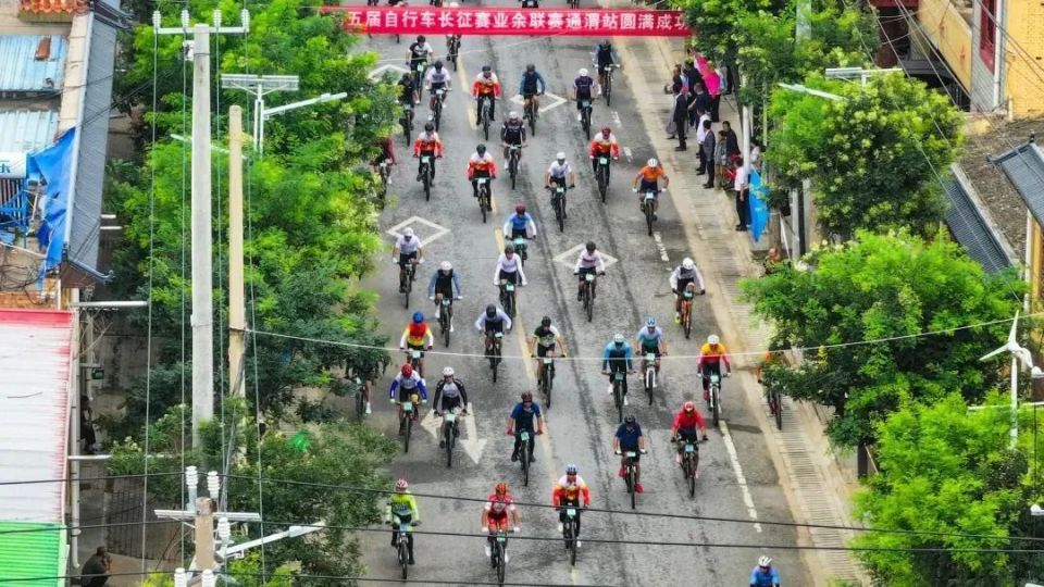 inews, 有公安民警, 责任编辑