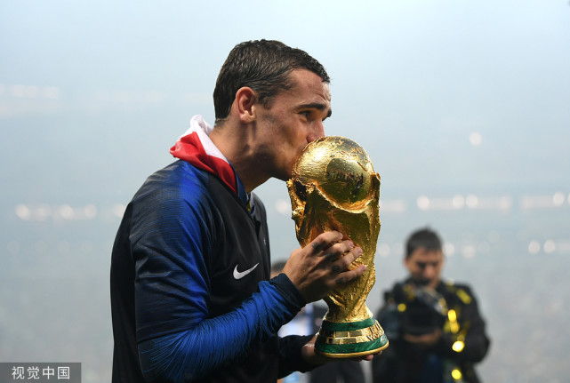 Girou, 属长期稳定, 姆巴佩 Girou, 属长期稳定, 姆巴佩