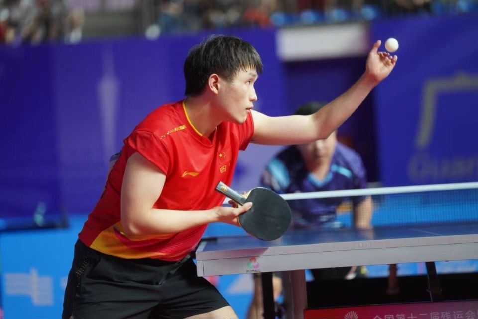 扣人心弦的 扣人心弦的