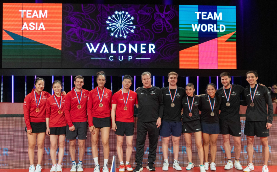 不知道能否, 她携手马龙 不知道能否, 她携手马龙