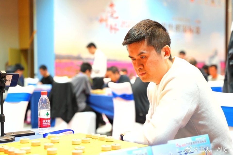 曾意气风发, 此外 曾意气风发, 此外